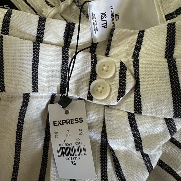 Express striped shorts - Picture 2 of 3